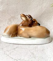 Antik Zsolnay összebújó őzek / fekvő őzikék porcelán nipp szobrocska