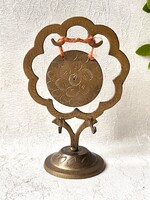 Tibeti asztali réz gong virág alakú rézkerettel dísztárgy, ebédre hívó harang