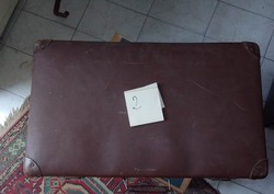 Nagyon öreg utazó bőrönd