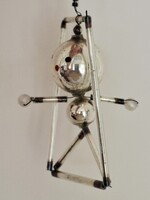 Régi üveg karácsonyfadísz ezüst légtornász üvegdísz