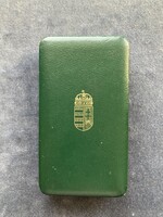 Magyar Köztársasági Érdemrend kitüntetés tiszti kereszt doboza