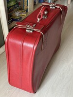 A bőröndök Ferrarija, élénkpiros GYÖNYÖRŰ retro utazó bőrönd
