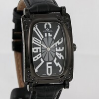 Optima egy gyönyörű és különleges svájci óra 28 db valódi fehér gyémánttal díszítve