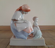 Antik Zsolnay Sinkó anya porcelán figura