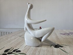 Zsolnay Török János korsós figura