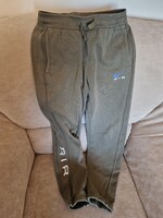 Zöld színű Nike nadrág, max. 75cm derékbőségre