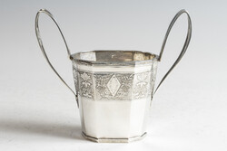 Antik ezüst prágai virágkosárka