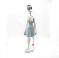Hollóházi porcelán kék ruhás sétáló nő (ZAL-BI51501)