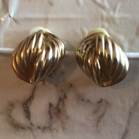 Csvavart hatású arany színű vintage klipsz