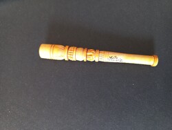 Vintage Hévíz fa faragott cigaretta szipka magyar szuvenír 1970-es évek kb