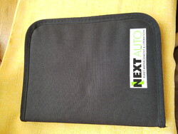 ÚJ NEXT autós táska