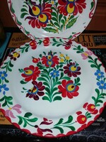 Népi tányér 2 db képeken látható állapotban Sok Aukció és Akciók Vegye Vigye