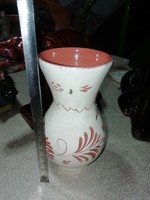 Kerámia váza 36. képeken látható állapotban van.Akció Aukció több száz termék vegye vigye