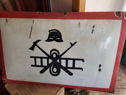 Régi vasúti tűzoltó laktanya zománcozott tábla