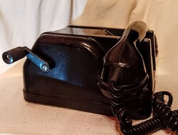 Kurblis telefon 1981. Bakelit házas. 2.8 kg