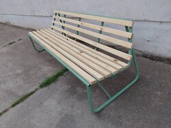 Retro csővázas kerti pad régi szánkotalpas strand pad régi kertipad