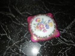 Antik, porcelán hihetetlen aukciók és akciók ! folyamatos kínálat vegye -vigye !