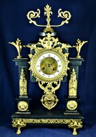 KÁPRÁZATOS, ANTIK KANDALLÓ ÓRA, CA. 1850!!!