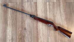 Régi légpuska Slavia 630