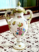 Gyönyörű herendi Viktória mintás amfora váza.