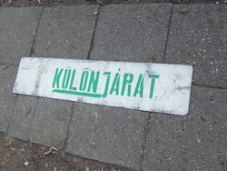 Veterán busz tábla