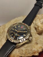 Szovjet szép Wostok  Komandirskie 17 köves Mechanikus  karóra