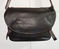 BREE SÖTÉTBARNA BŐR VÁLLTÁSKA