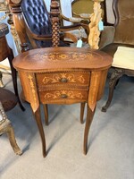 Intarziás kecses Komód