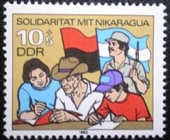 ND2834 / NDK 1983 Szolidaritás Nicaraguával bélyeg postatiszta