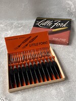 Little fork fekete retro 12 db-os rozsdamentes acél kis villa készlet (party villa)