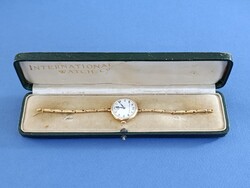 IWC női 18 karátos női arany karóra