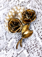 Vintage, klasszikus eleganciájú, háromdimenziós rózsa bross  14.