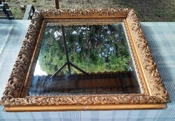 Tükör aranyozott keretben