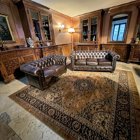 Eredeti Chesterfield stílusú bőr ülőgarnitúra.