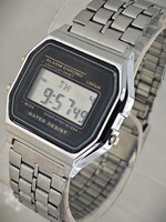 Szép állapotú retro quartz óra