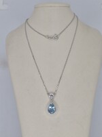 White gold necklace with a beautiful drop aquamarine and 0.30 ct diamond