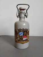 Retró csattos üveg