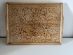 Vintage faragott fa tálca üveglappal – Barabás L. 1977, Szentbánya