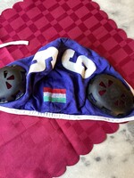 Magyar válogatott vízilabdázó sapka.