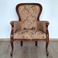 Alig használt, olasz gyártmányú, "Lajos Fülöp" stílusú karosszék / fotel (nem régiség)