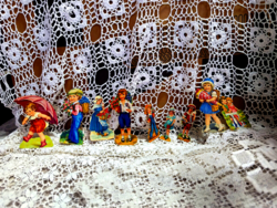 9 darab, századelős "virágos gyermekkor" "kivágós képek" ún. Scrap (vagy Scraps)   14.