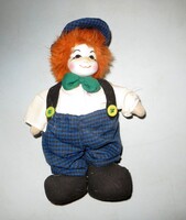 Régi antik porcelán fejű bohóc baba 22 cm kék kockás nadrág sapka