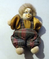 Régi antik porcelán fejű bohóc baba 13 cm kockás nadrág arany ing