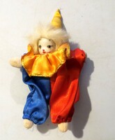 Régi antik porcelán fejű bohóc baba 18 cm kék piros sárga