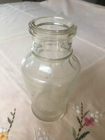 Régi érdekes alakú befőttes üveg