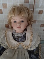 Régi porcelán baba