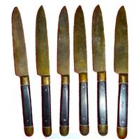 Antik rézpengés bakelit nyeles késkészlet 6 darabos  HOSSZA 15 cm - 8 cm EBBŐL a penge 1.
