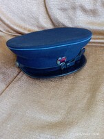 Kommunista rendőr tányérsapka