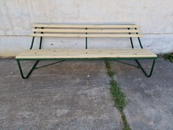 Retro kerti pad régi kerti pad régi strand padok csővázas kertipad szánkotalpas kerti pad