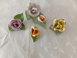 AQUINCUMI és HERENDI   PORCELÁN  rózsák   / apró felületi lepattanások láthatók!/